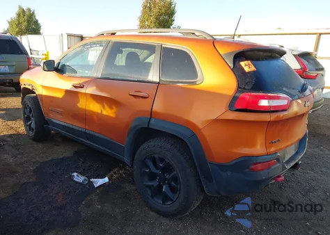 2016 Jeep Cherokee Trailhawk z USA, uszkodzony, nr VIN 1C4PJMBS2GW172619